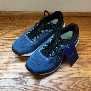 Women’s ASICS GT-1000 Size 7 Wide - New With Tags